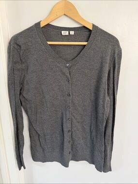 GAP Women's Charcoal Gray V-Neck Button-Up Cardigan size XXL